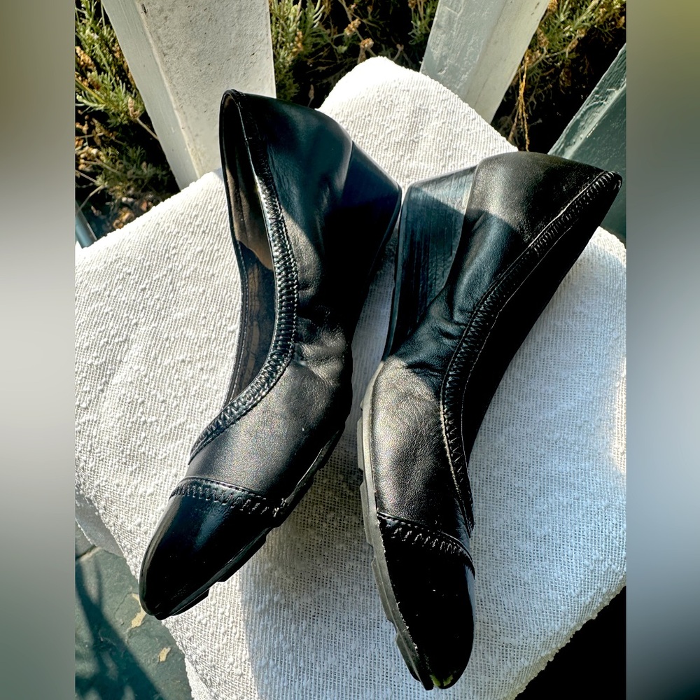 COLE HAAN Nike Air Black Leather Cap Toe Ballet Wedge Heels